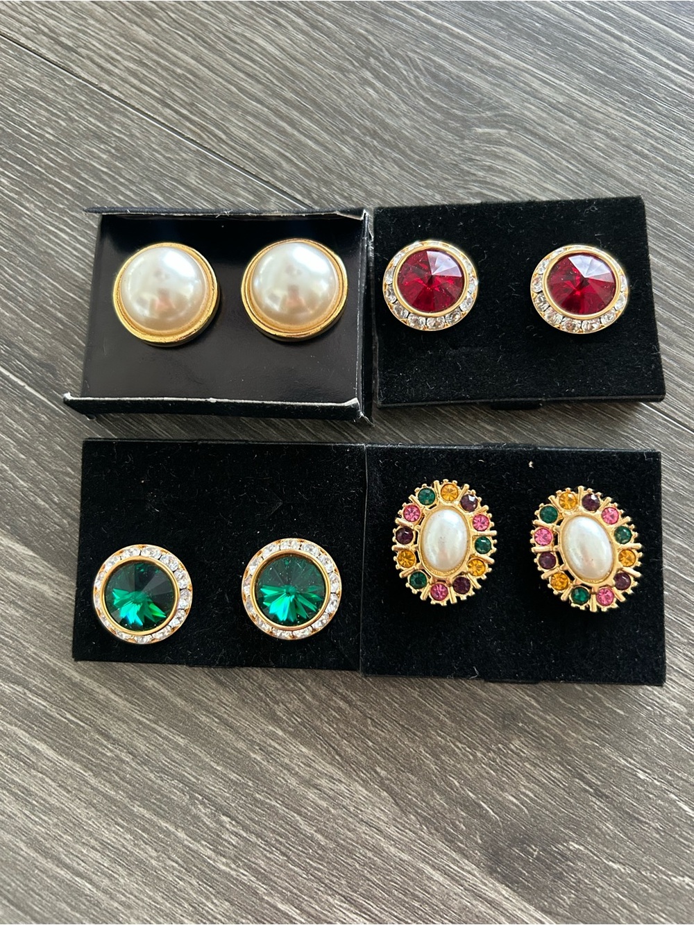 Bundle AVON Antique Earrings. NEW
